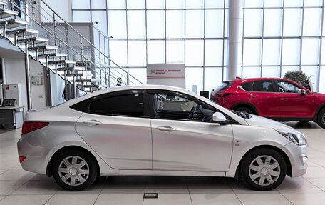 Hyundai Solaris II рестайлинг, 2015 год, 799 000 рублей, 8 фотография