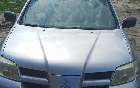 Mitsubishi Outlander III рестайлинг 3, 2006 год, 500 000 рублей, 1 фотография