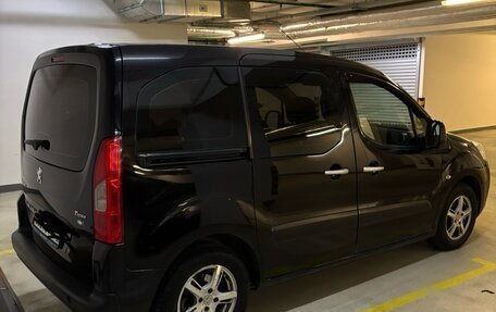 Peugeot Partner II рестайлинг 2, 2010 год, 650 000 рублей, 4 фотография