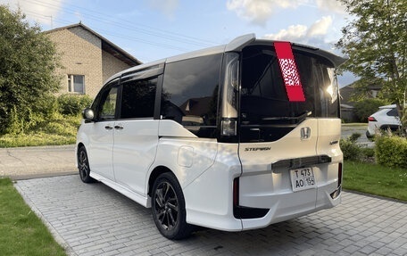 Honda Stepwgn IV, 2021 год, 3 000 000 рублей, 5 фотография
