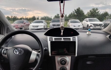 Toyota Yaris III рестайлинг, 2007 год, 650 000 рублей, 5 фотография