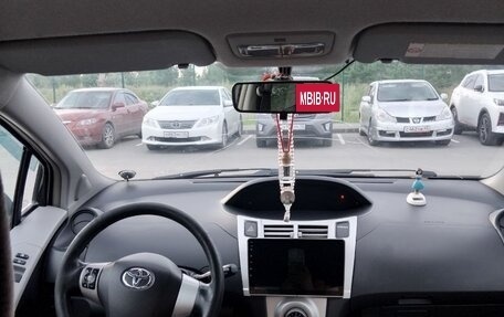 Toyota Yaris III рестайлинг, 2007 год, 650 000 рублей, 9 фотография
