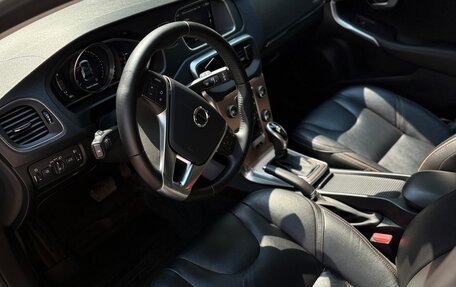 Volvo V40 Cross Country I, 2019 год, 2 300 000 рублей, 7 фотография