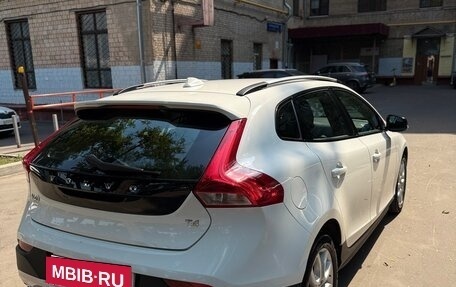 Volvo V40 Cross Country I, 2019 год, 2 300 000 рублей, 12 фотография