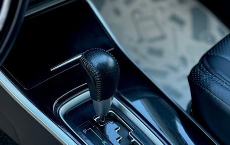 Mitsubishi Outlander III рестайлинг 3, 2019 год, 1 899 000 рублей, 18 фотография
