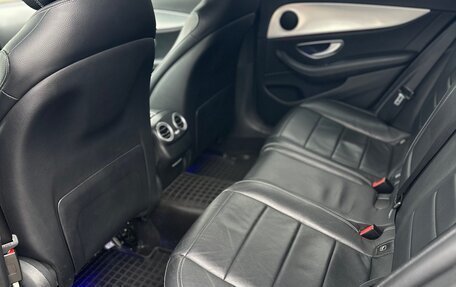 Mercedes-Benz E-Класс, 2019 год, 2 350 000 рублей, 14 фотография