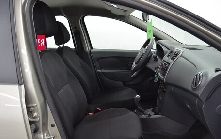 Renault Logan II, 2015 год, 750 000 рублей, 21 фотография