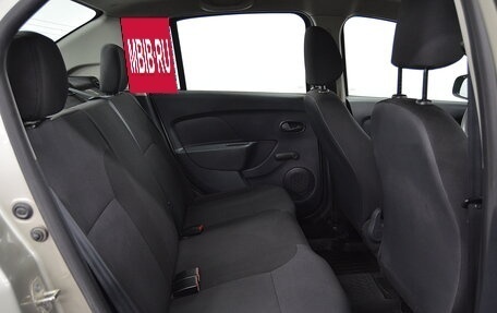 Renault Logan II, 2015 год, 750 000 рублей, 18 фотография