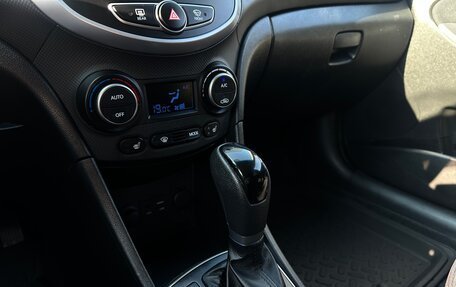 Hyundai Solaris II рестайлинг, 2016 год, 750 000 рублей, 12 фотография