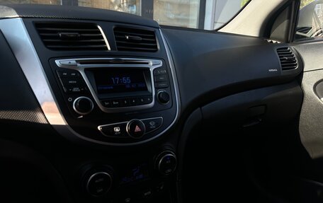 Hyundai Solaris II рестайлинг, 2016 год, 750 000 рублей, 11 фотография