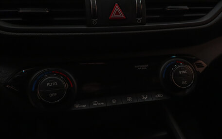 KIA K3, 2019 год, 1 819 000 рублей, 25 фотография