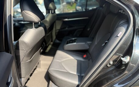 Toyota Camry, 2023 год, 3 650 000 рублей, 12 фотография