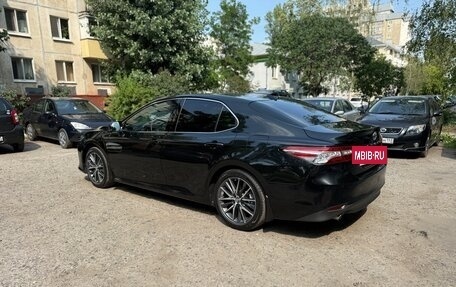 Toyota Camry, 2023 год, 3 650 000 рублей, 3 фотография