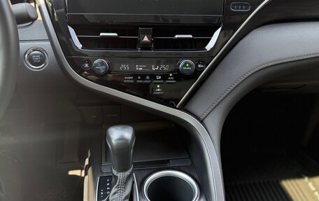 Toyota Camry, 2023 год, 3 650 000 рублей, 15 фотография