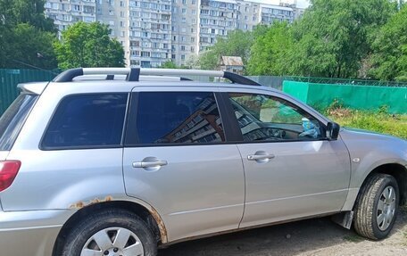 Mitsubishi Outlander III рестайлинг 3, 2006 год, 500 000 рублей, 4 фотография