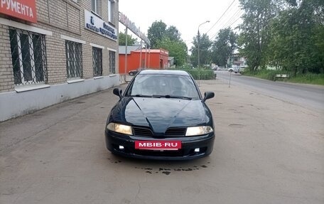 Mitsubishi Carisma I, 2001 год, 280 000 рублей, 3 фотография