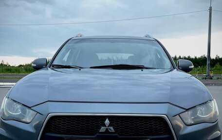 Mitsubishi Outlander III рестайлинг 3, 2010 год, 850 000 рублей, 15 фотография
