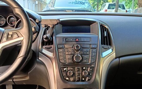 Opel Astra J, 2011 год, 820 000 рублей, 9 фотография
