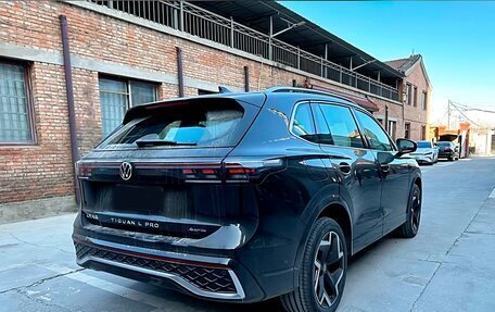 Volkswagen Tiguan, 2025 год, 3 889 000 рублей, 3 фотография