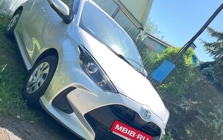 Toyota Yaris, 2020 год, 1 250 000 рублей, 5 фотография