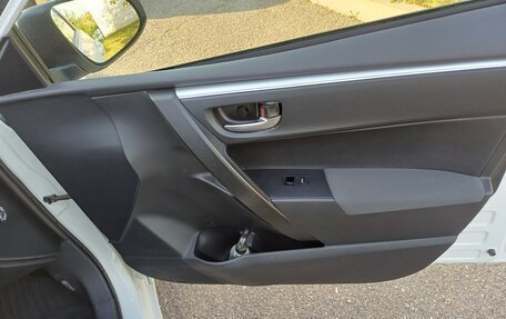 Toyota Corolla, 2018 год, 1 820 000 рублей, 9 фотография