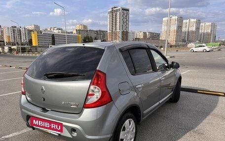 Renault Sandero I, 2011 год, 680 000 рублей, 3 фотография