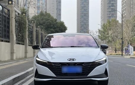 Hyundai Elantra, 2021 год, 1 300 008 рублей, 2 фотография