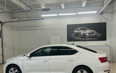 Skoda Superb III рестайлинг, 2021 год, 2 499 000 рублей, 4 фотография