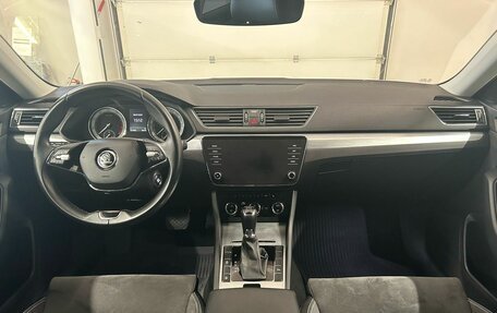 Skoda Superb III рестайлинг, 2021 год, 2 499 000 рублей, 14 фотография