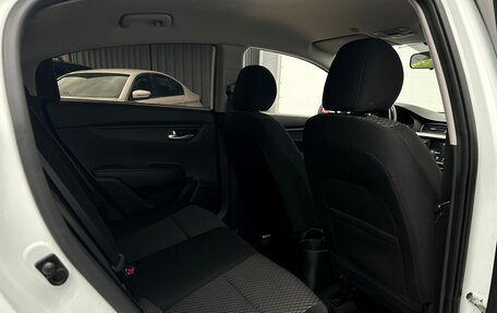 KIA Rio IV, 2018 год, 1 127 700 рублей, 8 фотография