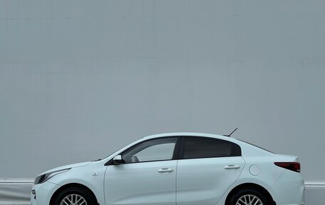 KIA Rio IV, 2018 год, 1 127 700 рублей, 12 фотография