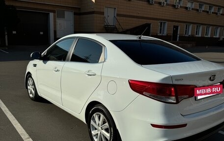 KIA Rio III рестайлинг, 2015 год, 990 000 рублей, 7 фотография