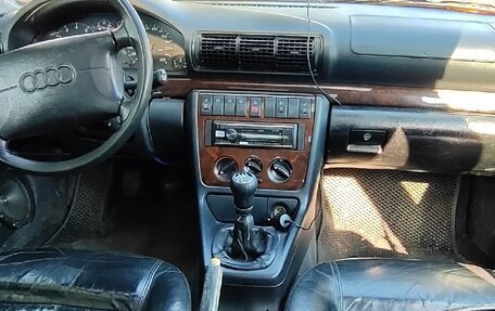 Audi A4, 1997 год, 280 000 рублей, 11 фотография