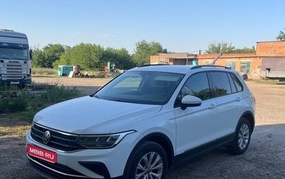 Volkswagen Tiguan II, 2021 год, 2 000 000 рублей, 1 фотография