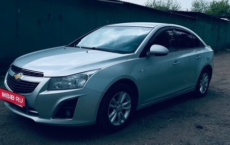 Chevrolet Cruze II, 2013 год, 700 000 рублей, 5 фотография