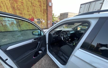 Volkswagen Tiguan II, 2021 год, 2 000 000 рублей, 6 фотография