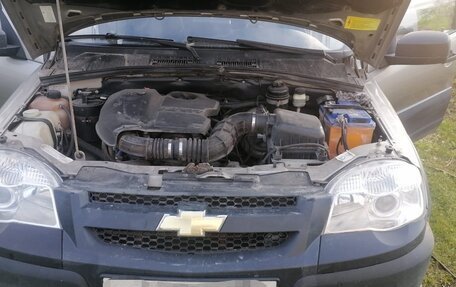Chevrolet Niva I рестайлинг, 2013 год, 430 000 рублей, 3 фотография