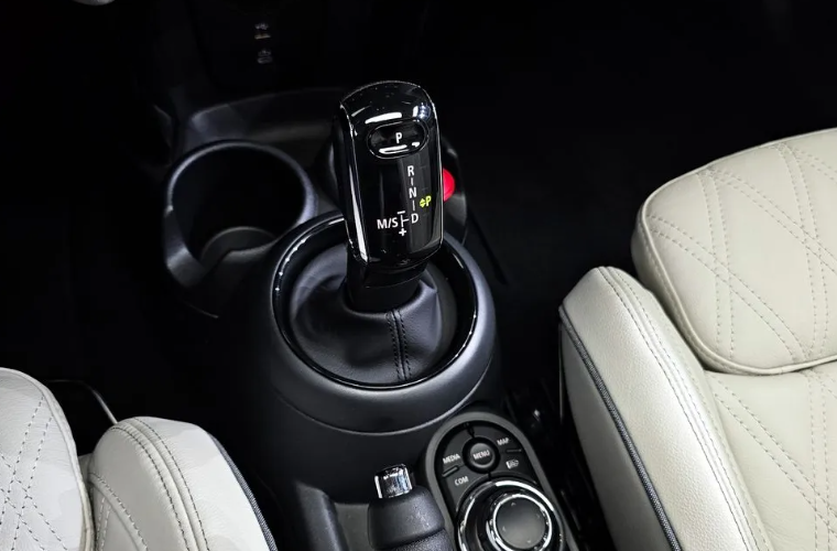 MINI Cooper S, 2022 год, 3 080 000 рублей, 7 фотография