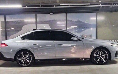 BMW 5 серия, 2025 год, 7 480 000 рублей, 3 фотография
