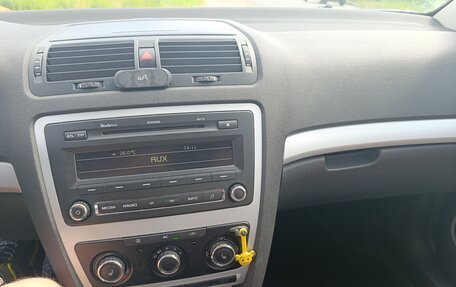 Skoda Octavia, 2010 год, 650 000 рублей, 10 фотография