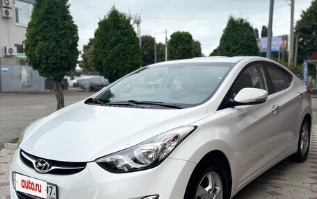 Hyundai Avante, 2011 год, 1 380 000 рублей, 2 фотография