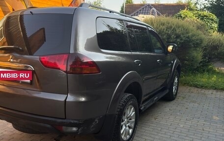 Mitsubishi Pajero Sport II рестайлинг, 2011 год, 1 300 000 рублей, 6 фотография