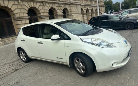 Nissan Leaf I, 2011 год, 499 000 рублей, 2 фотография