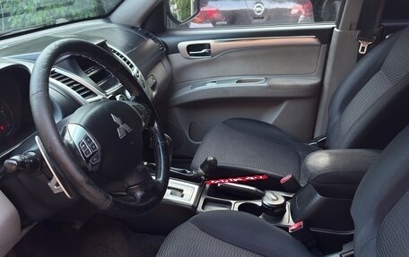 Mitsubishi Pajero Sport II рестайлинг, 2011 год, 1 300 000 рублей, 13 фотография