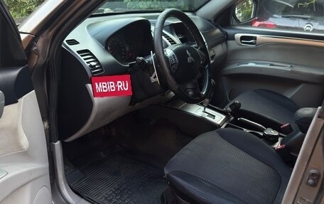 Mitsubishi Pajero Sport II рестайлинг, 2011 год, 1 300 000 рублей, 12 фотография