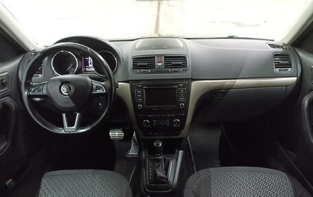 Skoda Yeti I рестайлинг, 2014 год, 1 049 000 рублей, 17 фотография