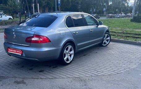 Skoda Superb III рестайлинг, 2012 год, 1 310 000 рублей, 1 фотография