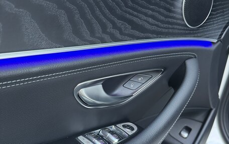 Mercedes-Benz E-Класс, 2020 год, 5 800 000 рублей, 4 фотография