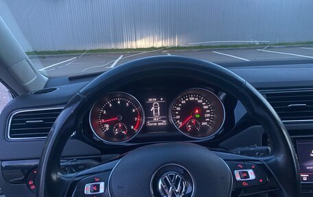 Volkswagen Jetta VI, 2018 год, 1 600 000 рублей, 8 фотография