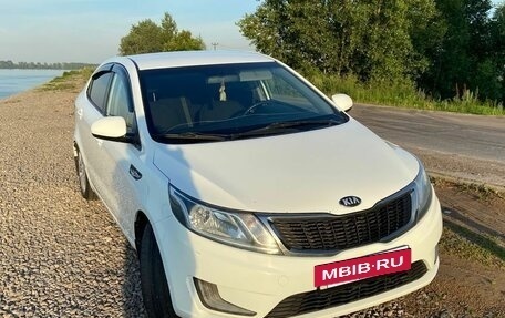KIA Rio III рестайлинг, 2013 год, 780 000 рублей, 3 фотография